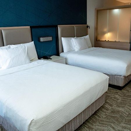 Springhill Suites By Marriott วูดบริดจ์ ภายนอก รูปภาพ
