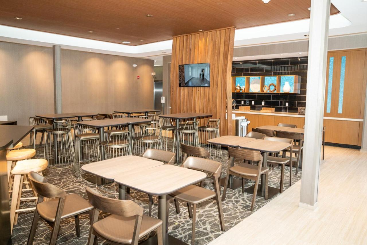 Springhill Suites By Marriott วูดบริดจ์ ภายนอก รูปภาพ