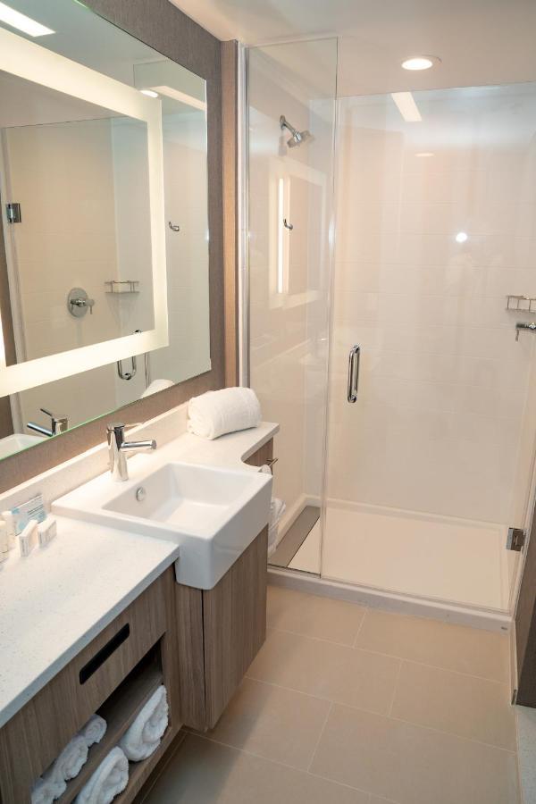 Springhill Suites By Marriott วูดบริดจ์ ภายนอก รูปภาพ